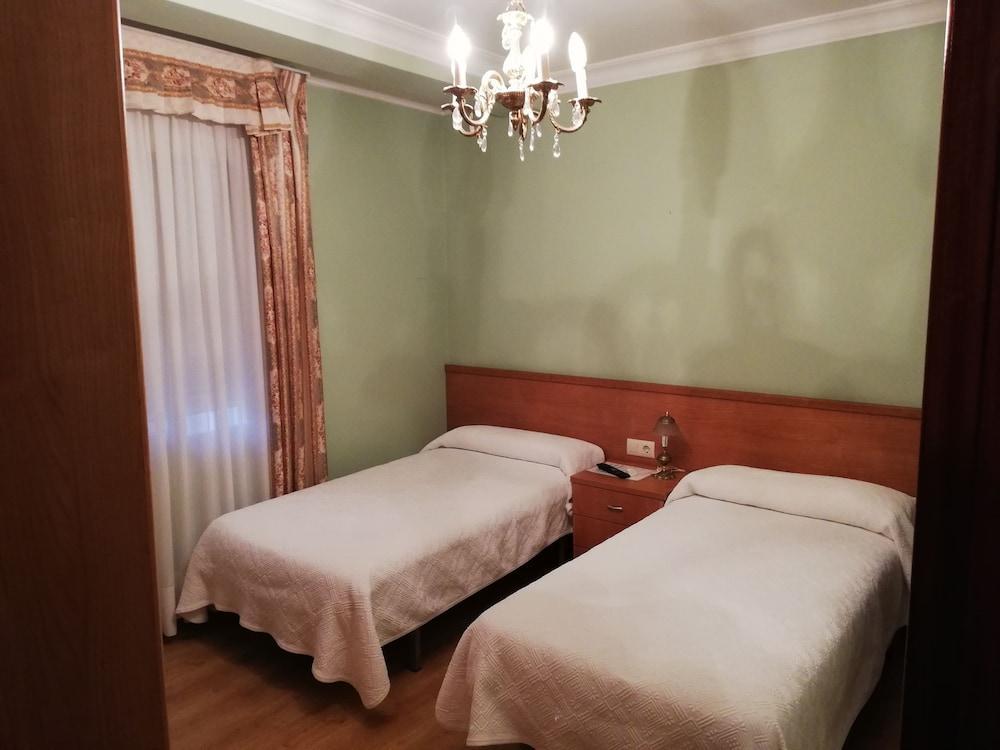 Hostal Restaurante La Cepa Cariño 외부 사진